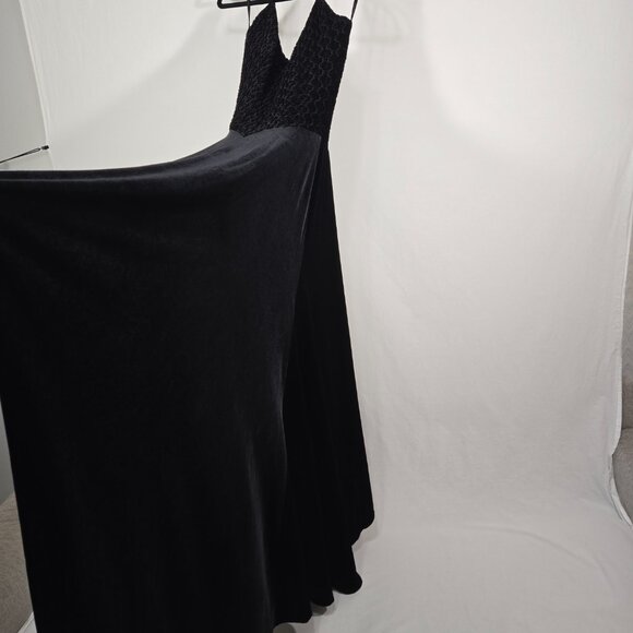U.S.A Vintage CACHE Black VELVET Ruched Halter Flowy Asymmetrical Formal Dress L - Picture 7 of 17